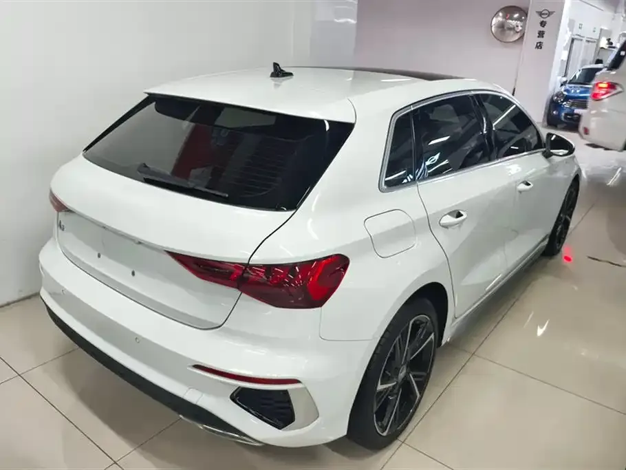 Audi A3 2022 из CN, фото 9