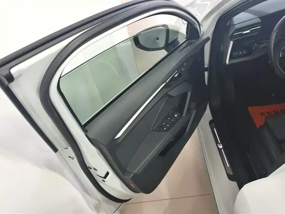 Audi A3 2022 из CN, фото 6