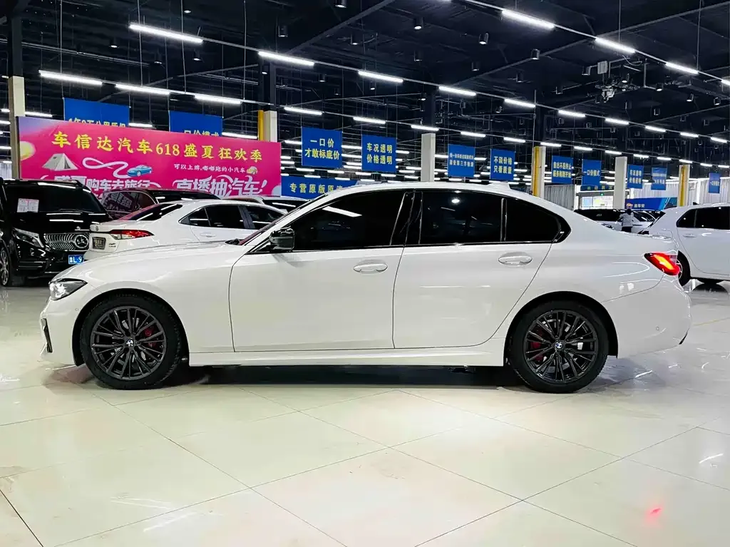BMW 3 Series 2022 из CN, фото 5