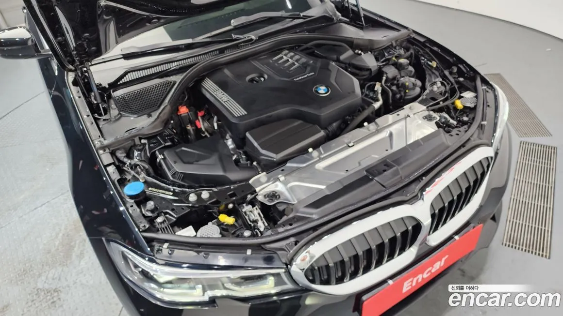 BMW 3-Series 2022 из KR, фото 10