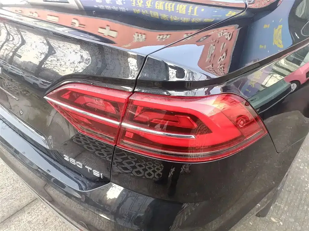 Volkswagen Phideon 2022 из CN, фото 4