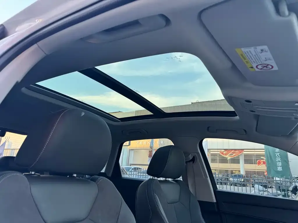 Audi Q3 2023 из CN, фото 7