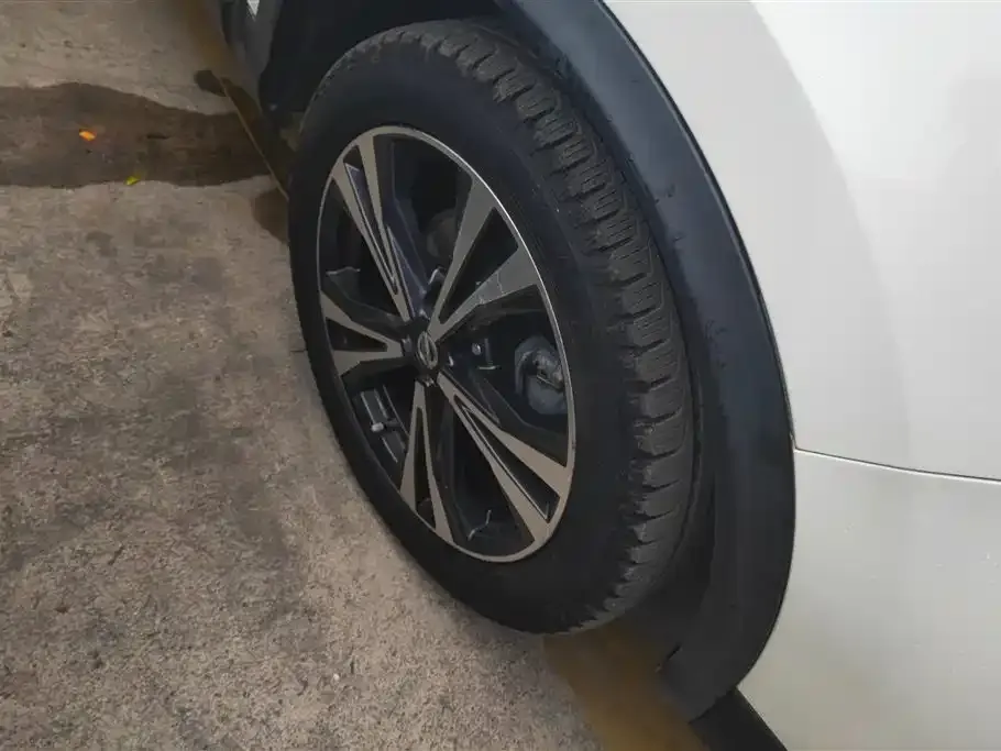 Nissan Qashqai 2021 из CN, фото 2