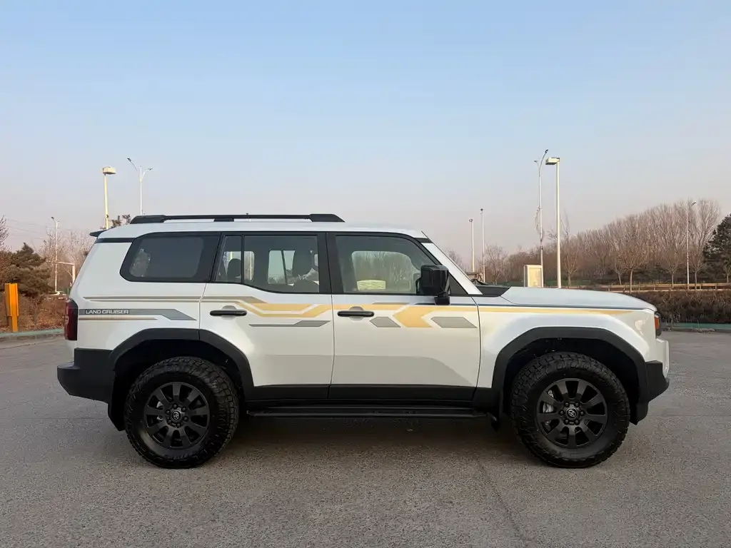 Toyota Prado 2026 из CN, фото 4