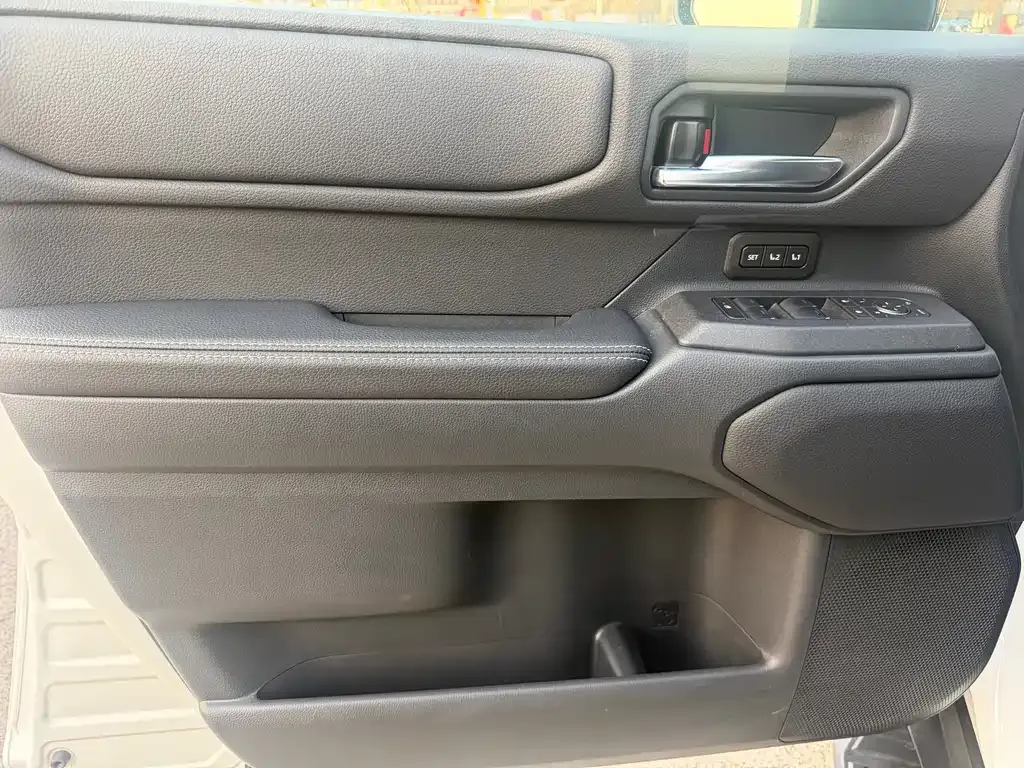 Toyota Prado 2026 из CN, фото 9