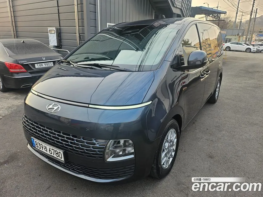 Hyundai Staria 2023 из KR, фото 1