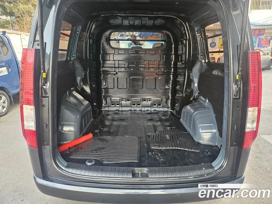 Hyundai Staria 2023 из KR, фото 9