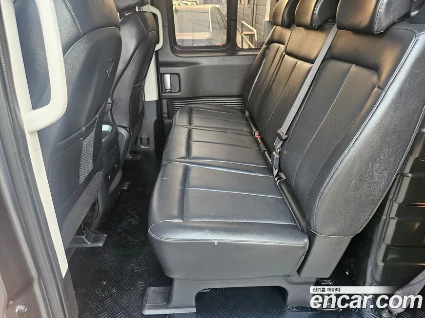 Hyundai Staria 2023 из KR, фото 2