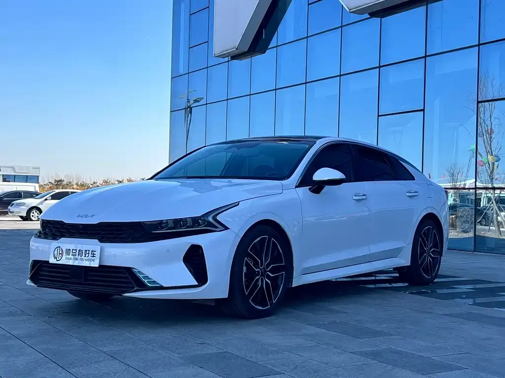 Kia K5 2021 из CN, фото 1