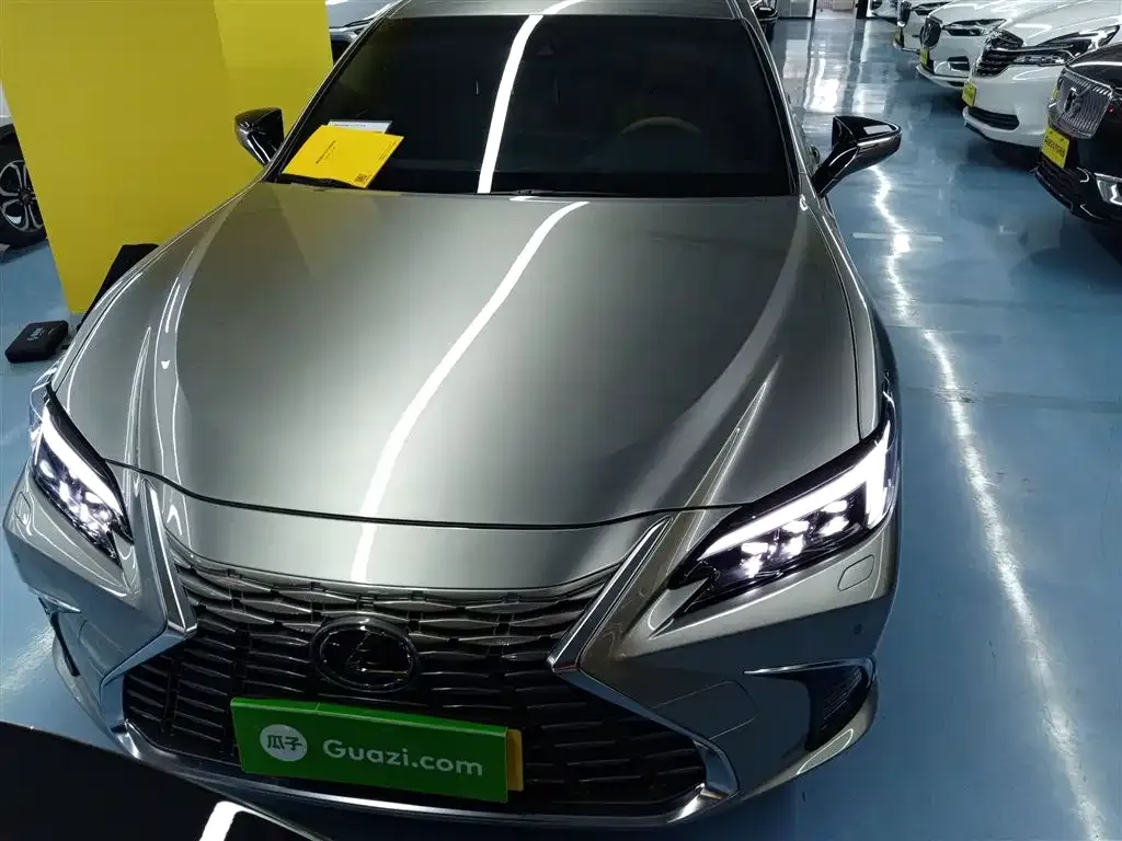 Lexus ES 2025 из CN, фото 2