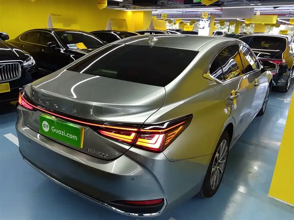 Lexus ES 2025 из CN, фото 8