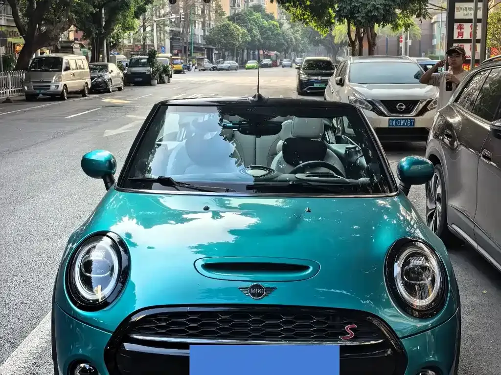 MINI Cooper (3-door) 2021 из CN, фото 1