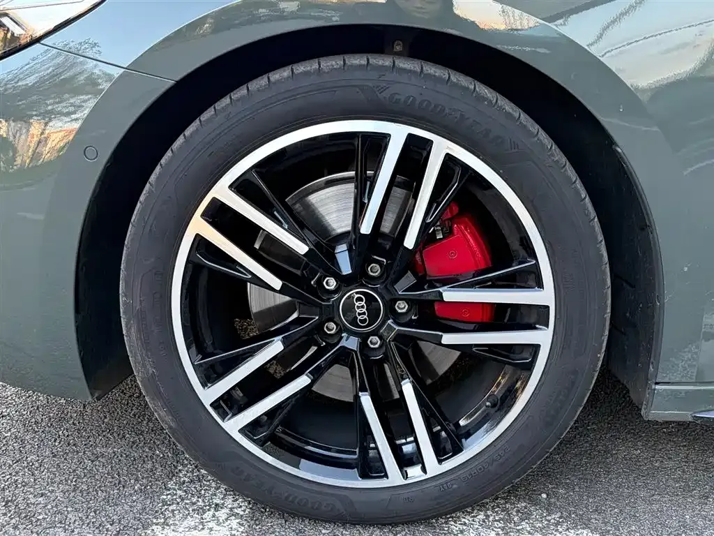 Audi A5L 2025 из CN, фото 5