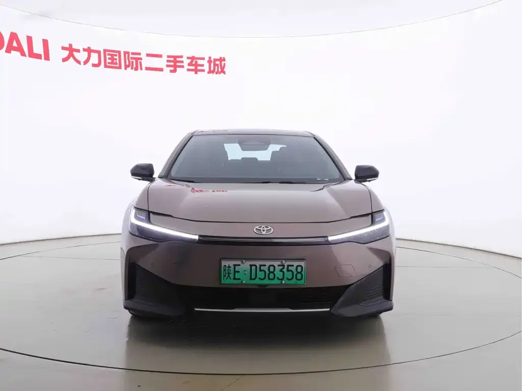 Toyota bZ3 2023 из CN, фото 8