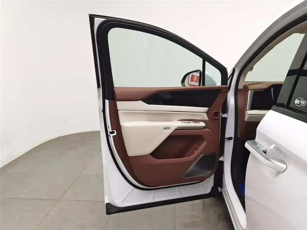 BYD Xia 2025 из CN, фото 8