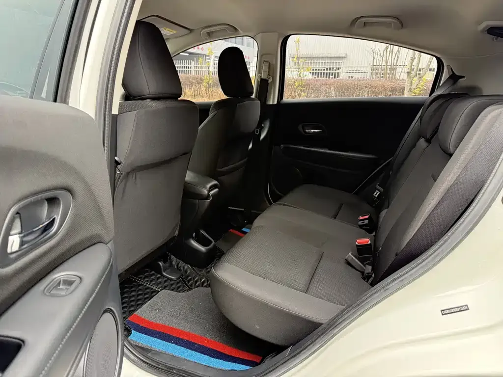 Honda Vezel 2021 из CN, фото 3