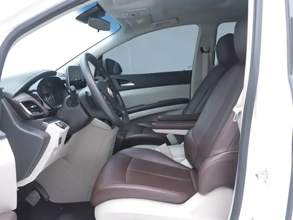 Buick GL8 2024 из CN, фото 6