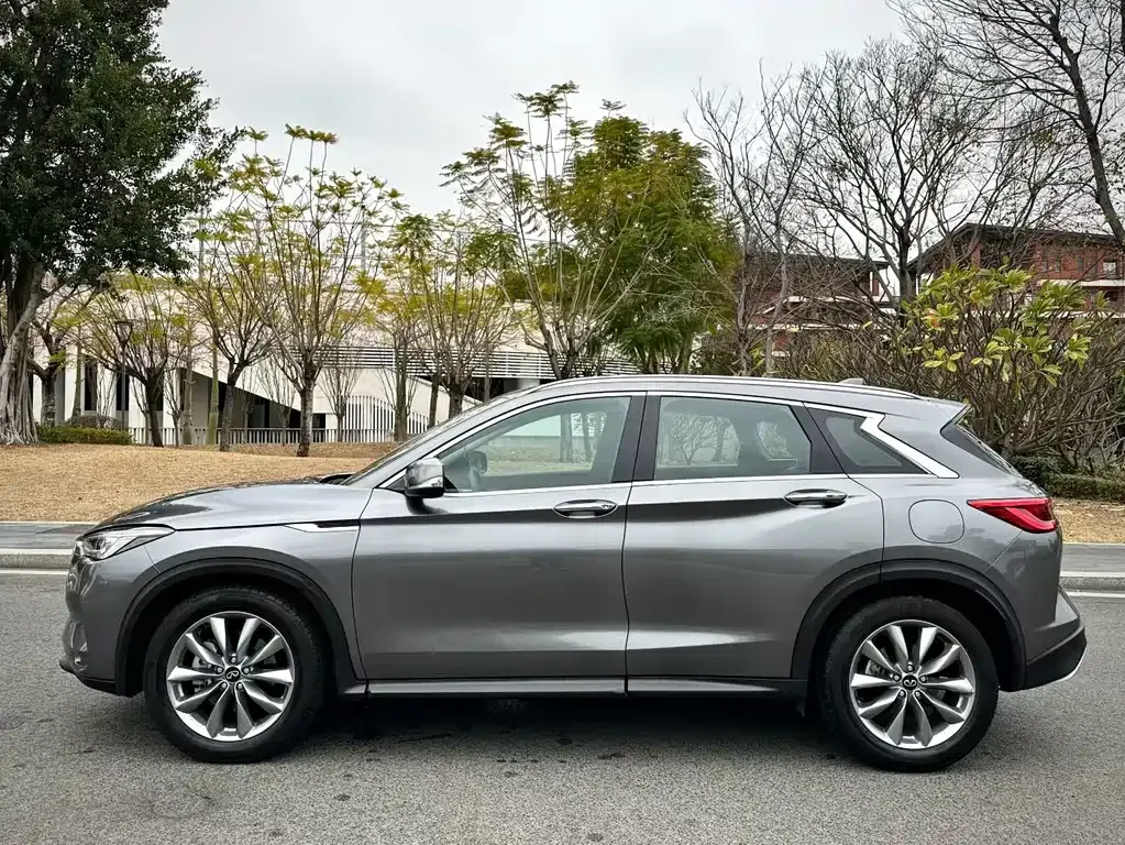 Infiniti QX50 2023 из CN, фото 7