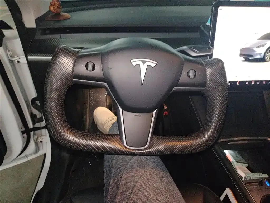 Tesla Model Y 2023 из CN, фото 7