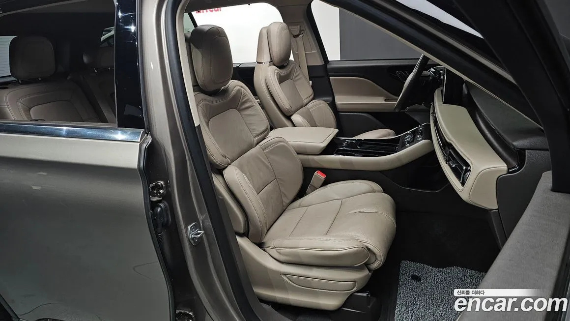 Lincoln Aviator 2021 из KR, фото 4