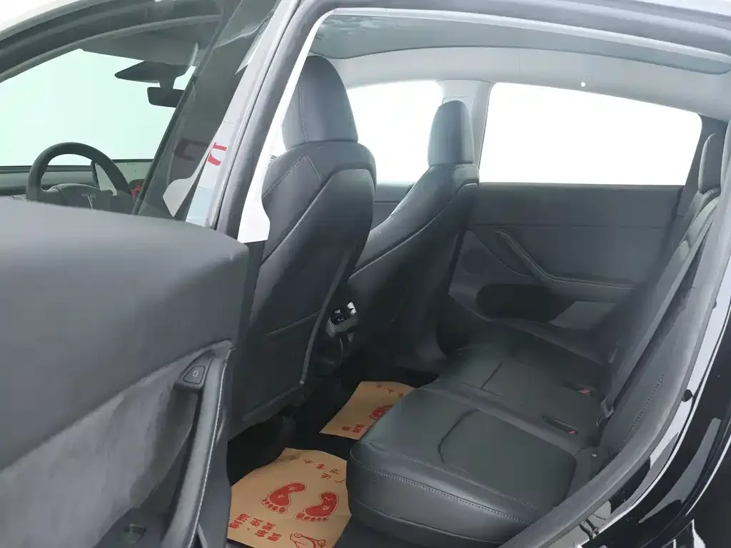 Tesla Model Y 2024 из CN, фото 4
