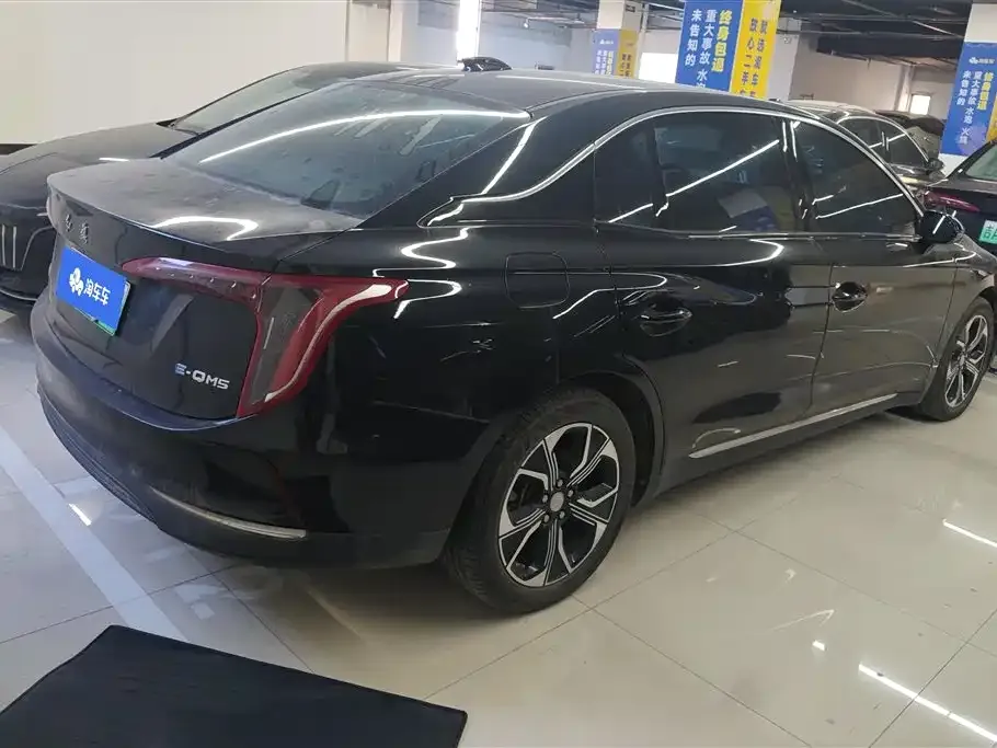 Hongqi E-QM5 2023 из CN, фото 6