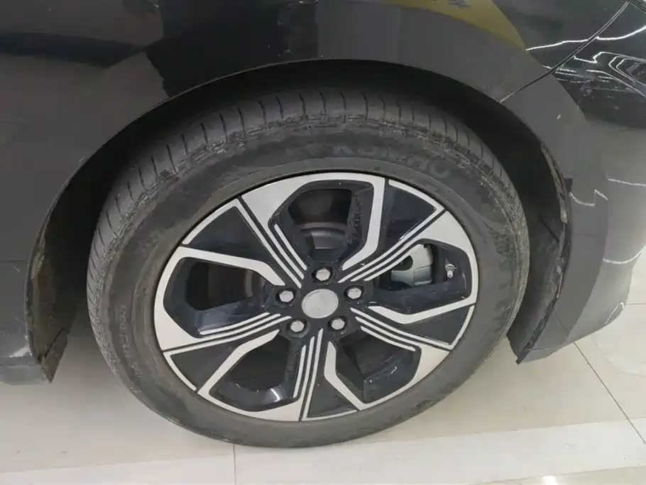 Hongqi E-QM5 2023 из CN, фото 2