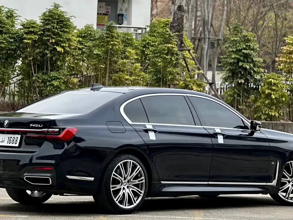 BMW 7 Series 2025 из CN, фото 9