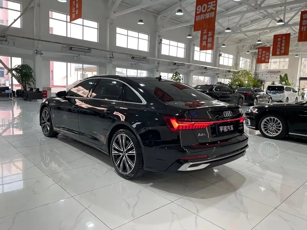 Audi A6L 2023 из CN, фото 4