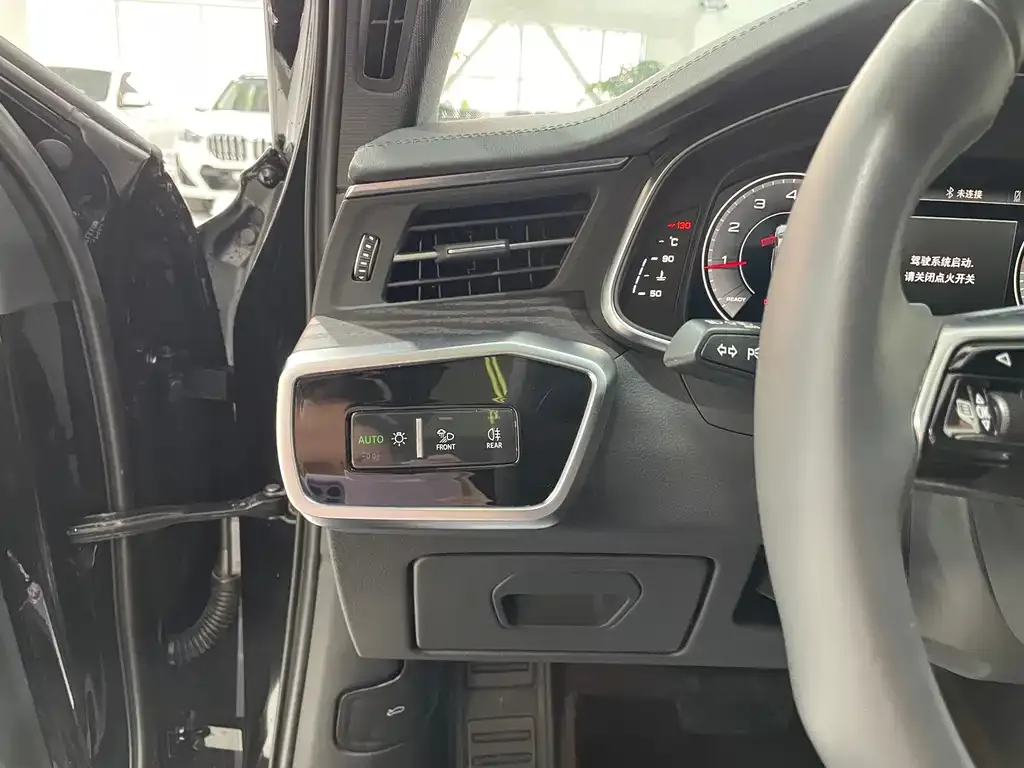 Audi A6L 2023 из CN, фото 5