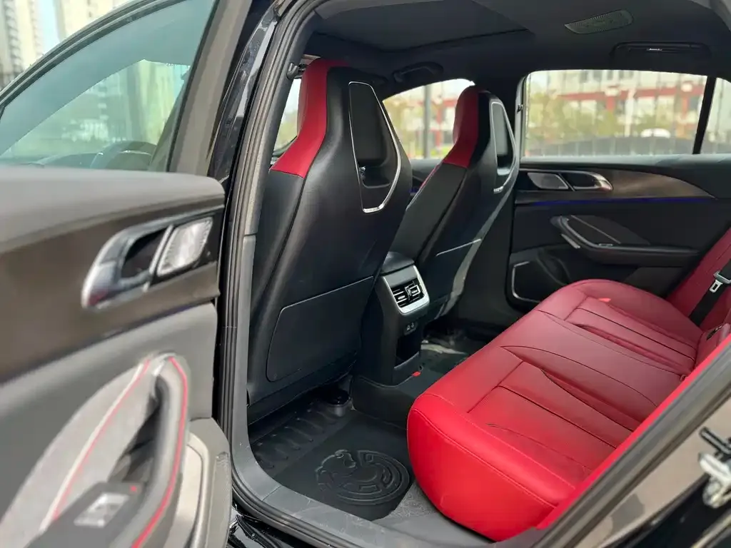 Hongqi H6 2025 из CN, фото 4