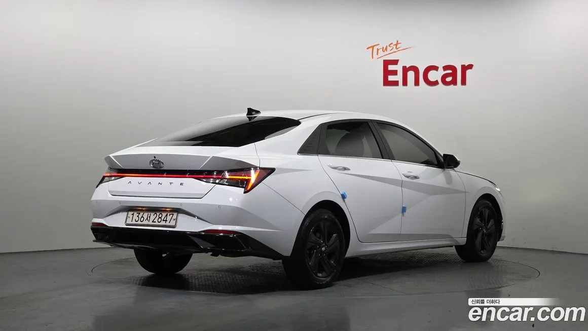 Hyundai AVANTE 2021 из KR, фото 4