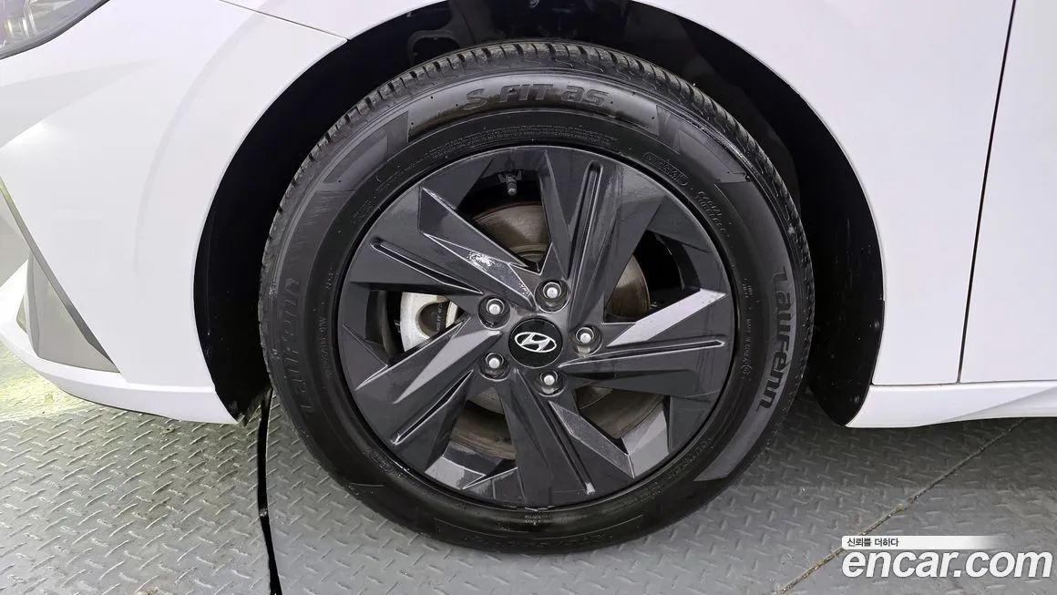 Hyundai AVANTE 2021 из KR, фото 8
