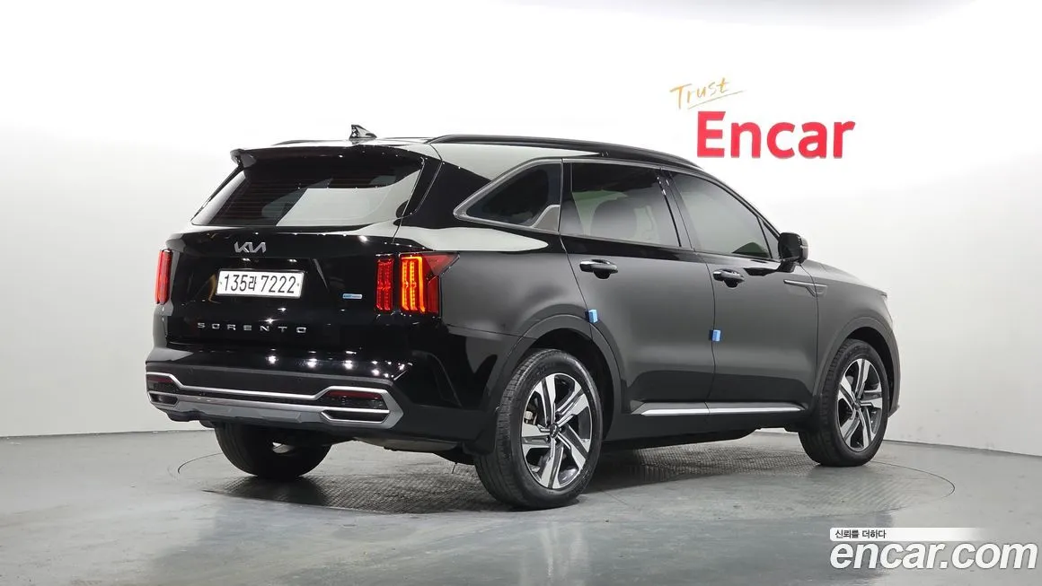 Kia Sorento — фото 6