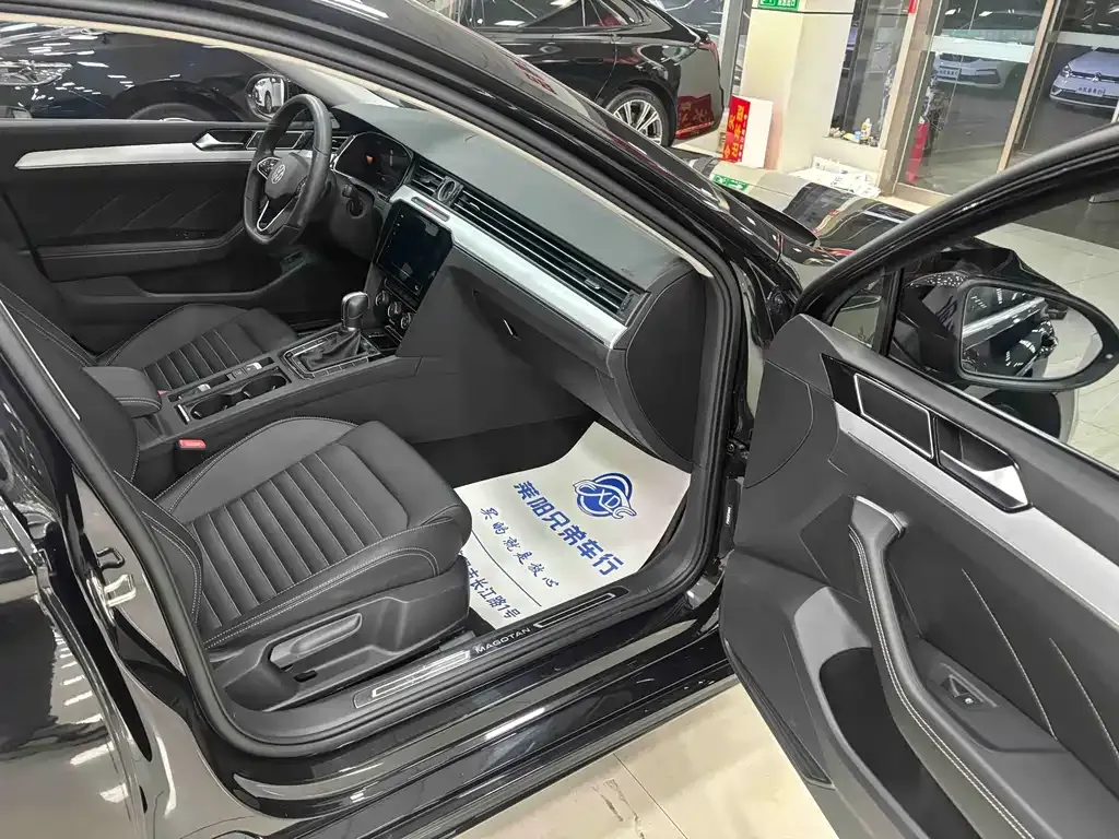 Volkswagen Magotan 2023 из CN, фото 9