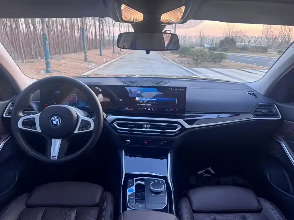 BMW i3 2024 из CN, фото 3
