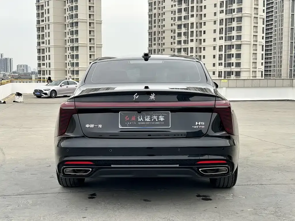 Hongqi H5 — фото 9