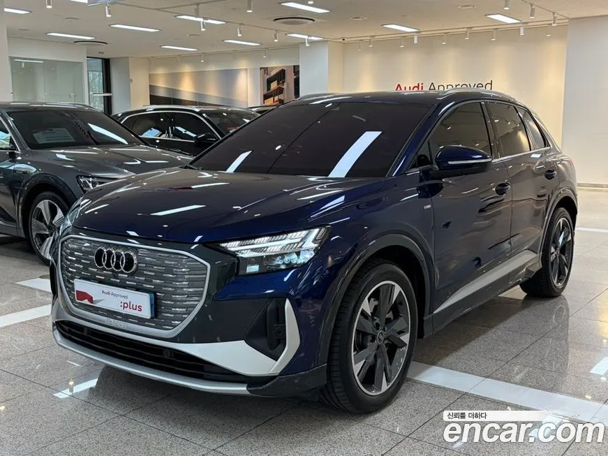 Audi Q4 e-tron — фото 4