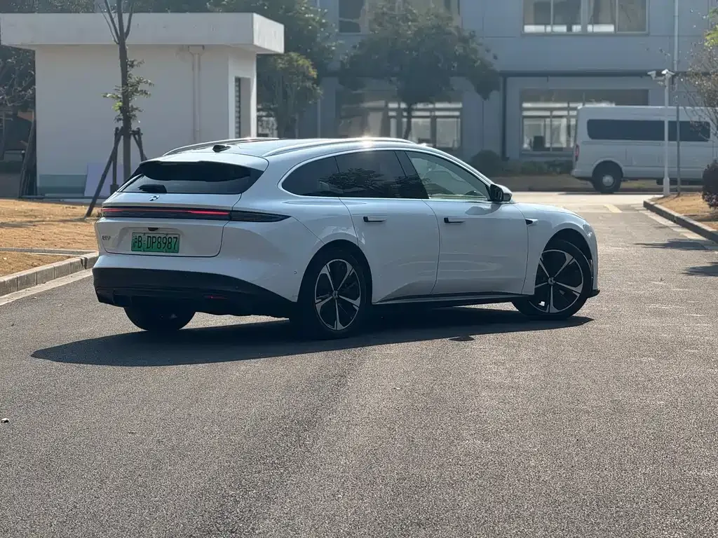 NIO ET5T 2023 из CN, фото 10