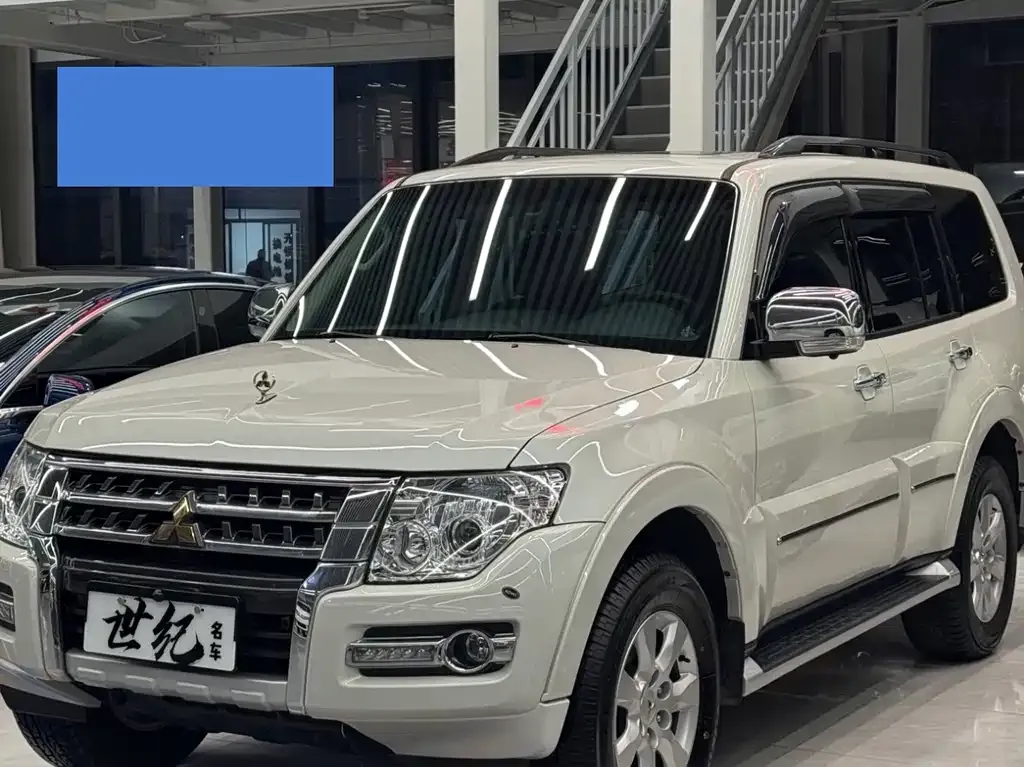 Mitsubishi Pajero (Import) 2025 из CN, фото 5