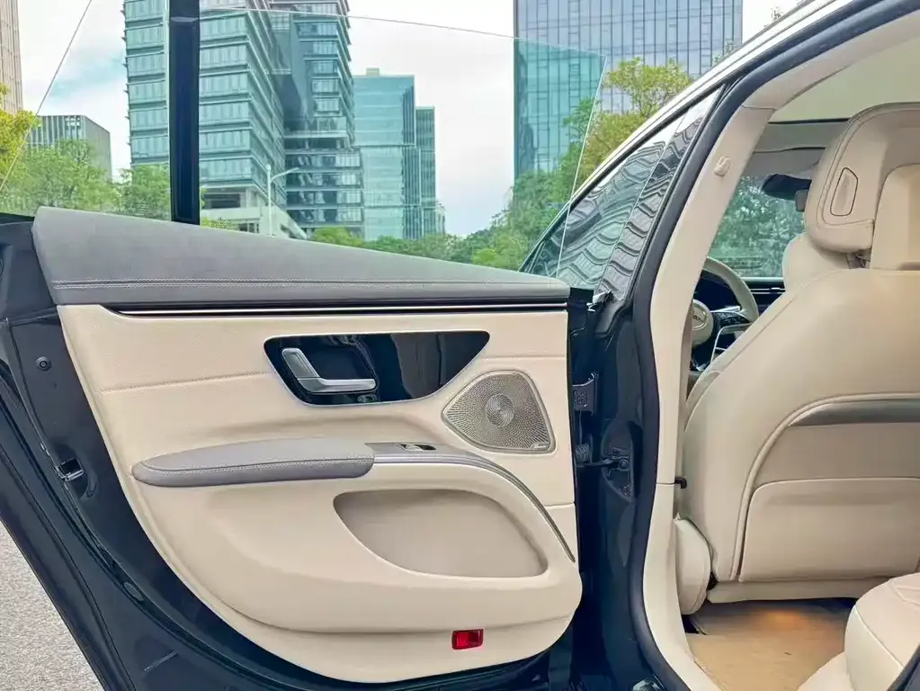 Mercedes-Benz EQS 2024 из CN, фото 2
