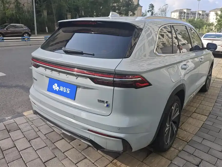 Geely Xingyue L — фото 3