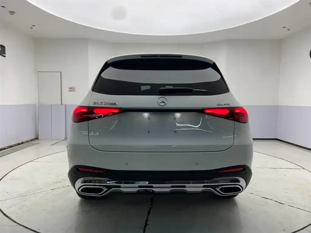 Mercedes-Benz GLC 2024 из CN, фото 2