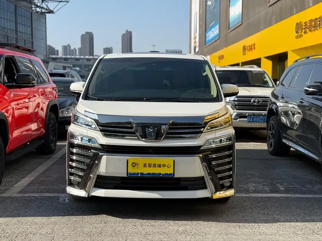 Toyota Vellfire — фото 5