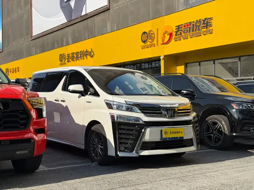 Toyota Vellfire — фото 10