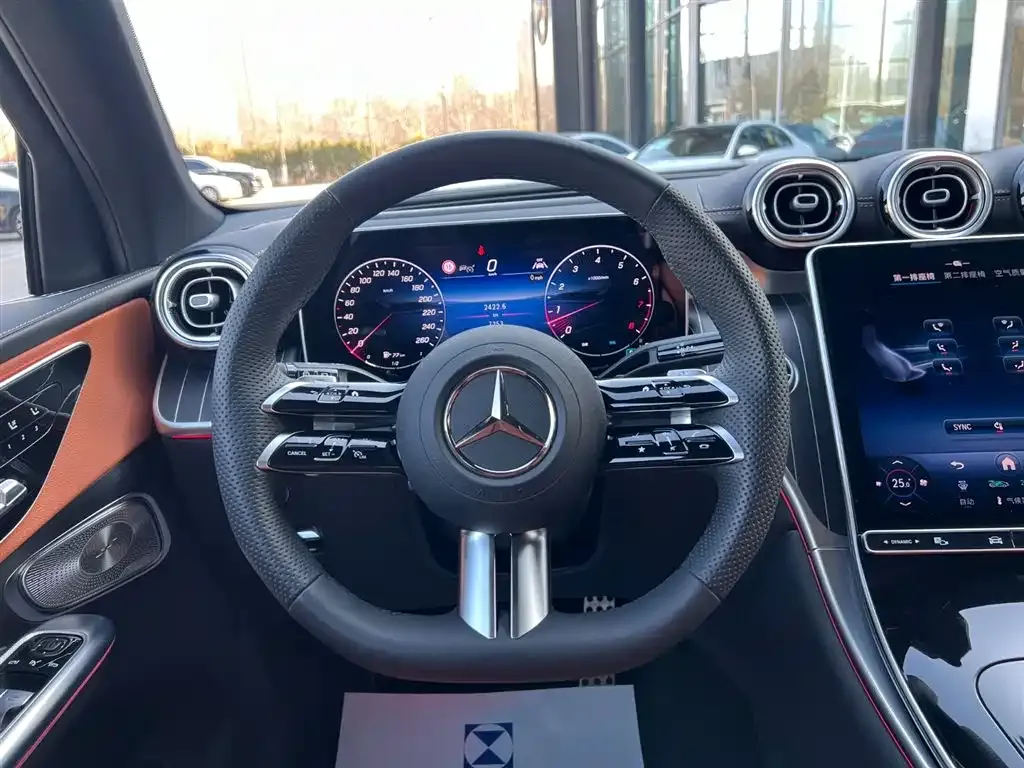 Mercedes-Benz GLC 2024 из CN, фото 10