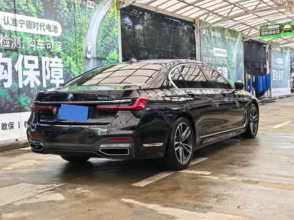 BMW 7 Series 2022 из CN, фото 3