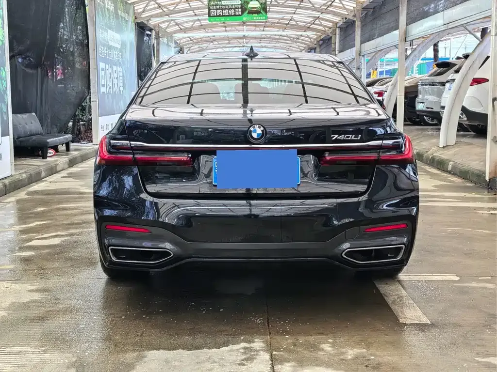 BMW 7 Series 2022 из CN, фото 8
