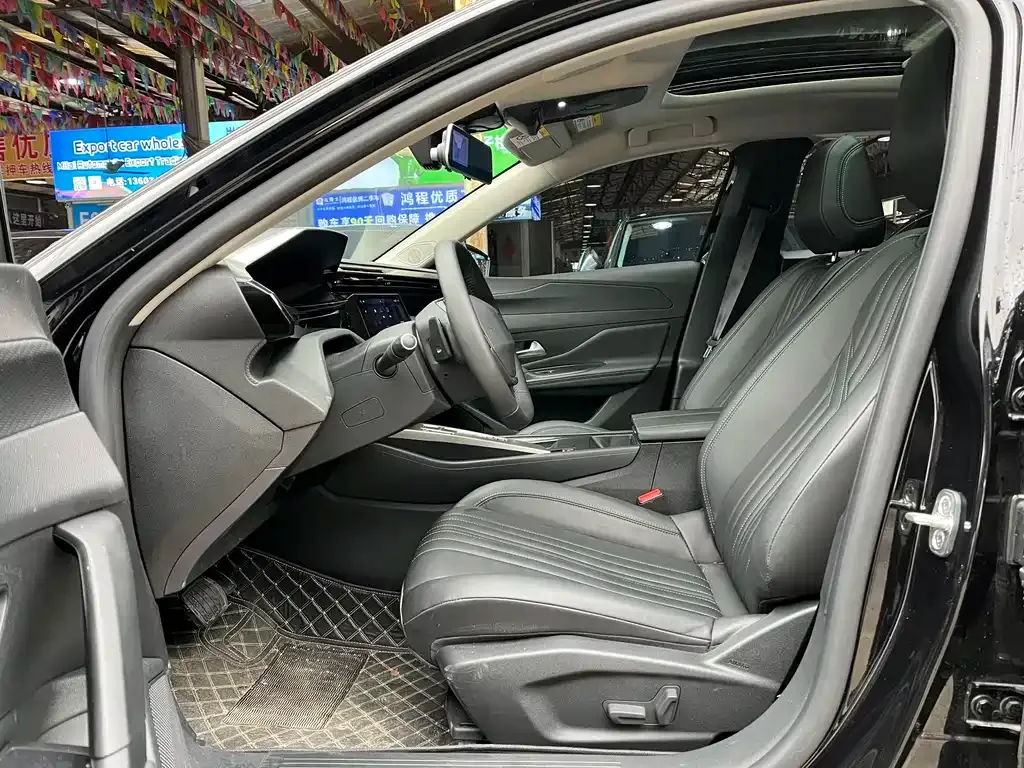 Peugeot 408X 2024 из CN, фото 10