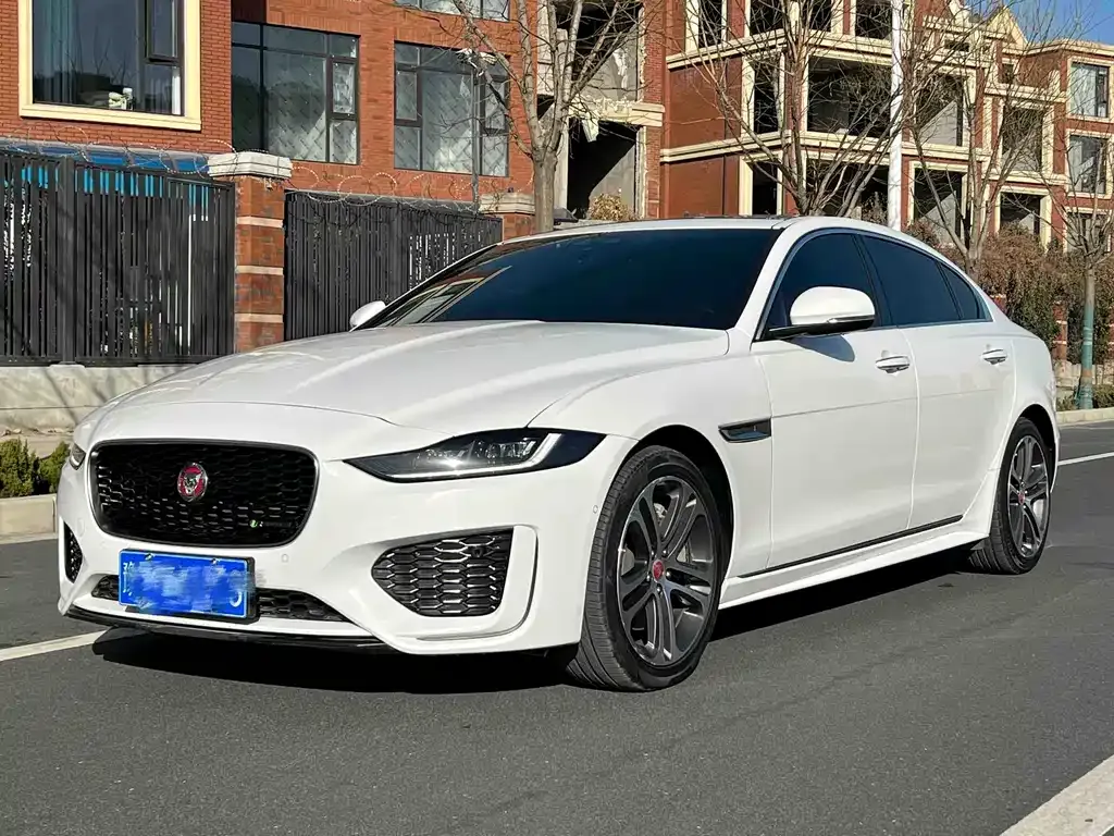 Jaguar XEL — фото 1